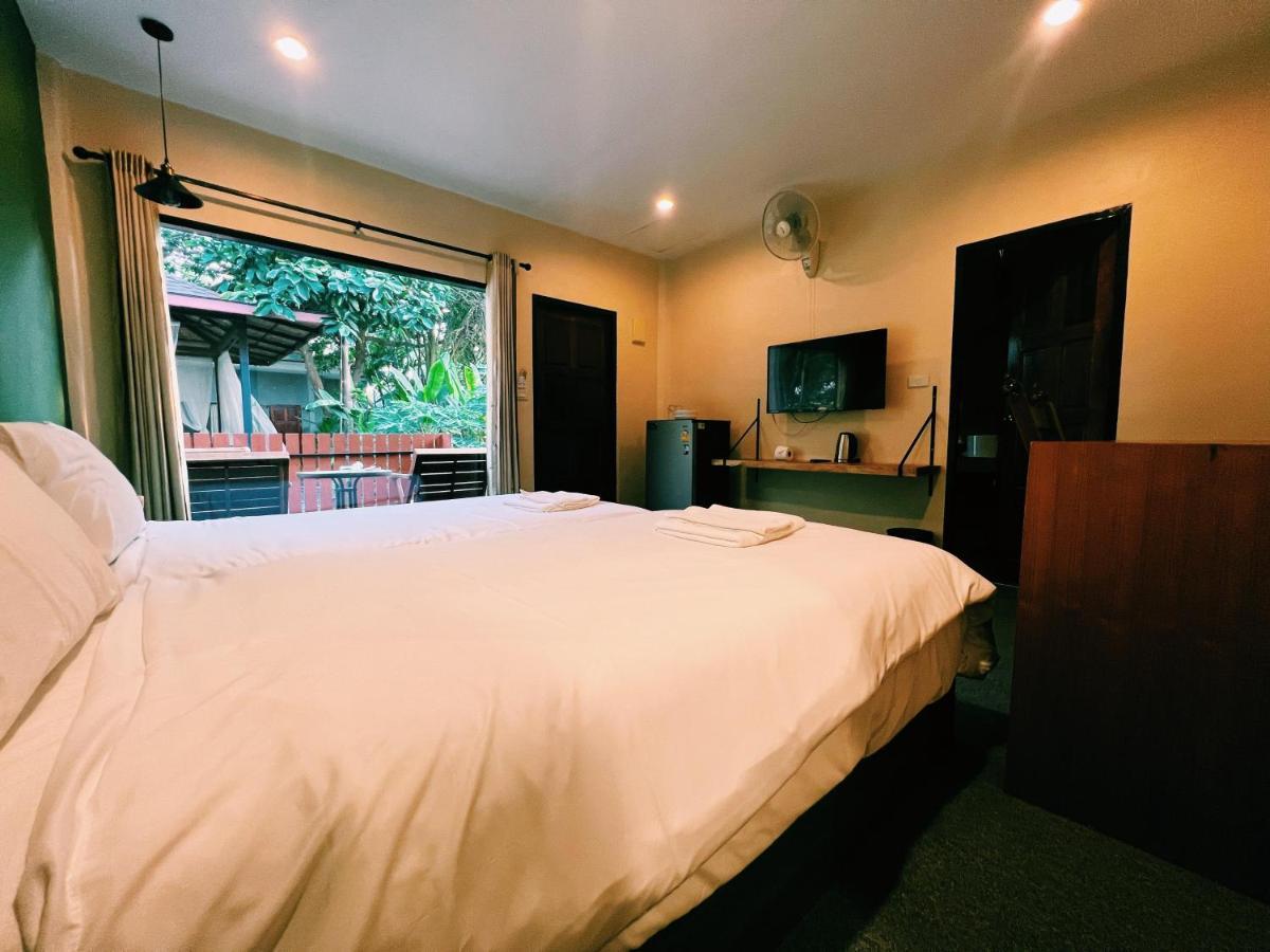 Vivi Hotel Resort Phuket Exterior foto